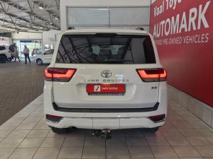 Toyota Land Cruiser 300 3.3D ZX - Image 7
