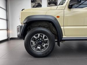 Suzuki Jimny 1.5 GLX AllGrip 5-door manual - Image 3