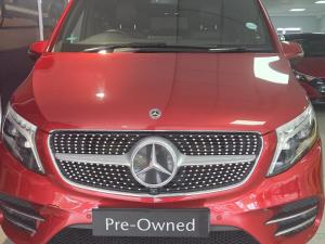 Mercedes-Benz V-Class V300d Avantgarde AMG Line - Image 10