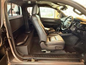 Toyota Hilux 2.8GD-6 Xtra cab Legend auto - Image 10