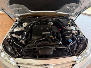 Mercedes-Benz E-Class E200 Elegance - Image 11
