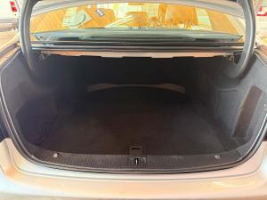 Mercedes-Benz E-Class E200 Elegance - Image 12