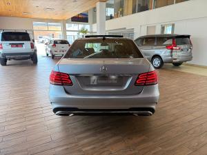 Mercedes-Benz E-Class E200 Elegance - Image 5