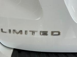 Ford Everest 3.2TDCi 4WD Limited - Image 12