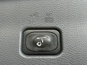 Ford Everest 3.2TDCi 4WD Limited - Image 17