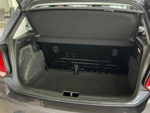 Volkswagen Polo Vivo hatch 1.4 Life - Image 12