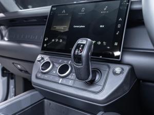 Land Rover Defender 110 D350 X-Dynamic HSE - Image 22