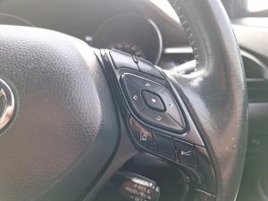 Toyota C-HR 1.2T Luxury - Image 10