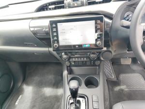Toyota Hilux 2.8GD-6 48V double cab Legend RS - Image 15