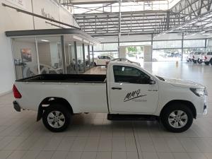 Toyota Hilux 2.4GD-6 4x4 SRX auto - Image 3