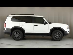 Toyota Land Cruiser Prado 2.8GD VX-R - Image 3