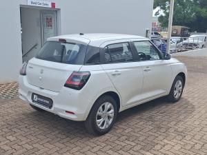Suzuki Swift 1.2 GL+ auto - Image 2