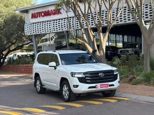 Toyota Land Cruiser 300 3.3D GX-R - Image 1