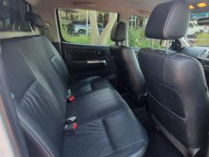 Toyota Hilux 3.0D-4D double cab Raider Legend 45 auto - Image 8