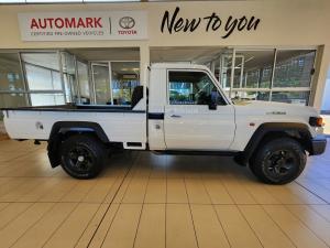 Toyota Land Cruiser 79 4.2D single cab - Image 3