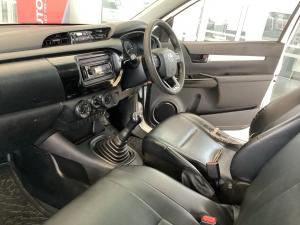 Toyota Hilux 2.4GD S (aircon) - Image 7