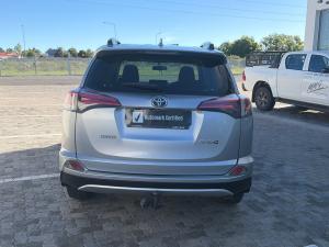 Toyota RAV4 2.0 GX auto - Image 5