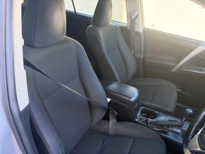 Toyota RAV4 2.0 GX auto - Image 12