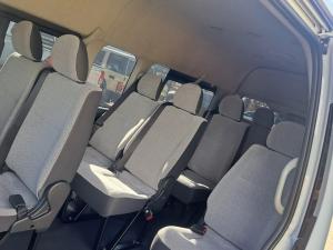 Toyota Hiace 2.5D-4D bus 14-seater GL - Image 8