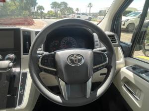 Toyota Quantum 2.8 SLWB bus 14-seater GL auto - Image 8