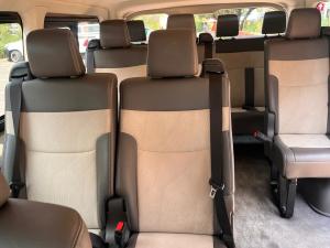 Toyota Quantum 2.8 SLWB bus 14-seater GL auto - Image 11