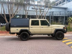 Toyota Land Cruiser 79 2.8GD-6 double cab - Image 3