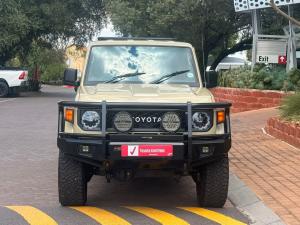 Toyota Land Cruiser 79 2.8GD-6 double cab - Image 4