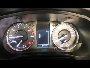 Toyota Hilux 2.4GD-6 Xtra cab Raider manual - Image 9