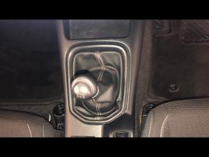 Toyota Hilux 2.4GD-6 Xtra cab Raider manual - Image 15