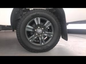 Toyota Hilux 2.4GD-6 Xtra cab Raider manual - Image 19