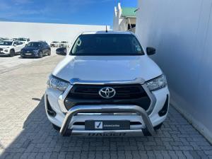 Toyota Hilux 2.4GD-6 double cab 4x4 Raider manual - Image 4