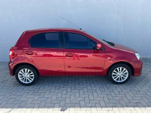Toyota Etios hatch 1.5 Sprint - Image 3