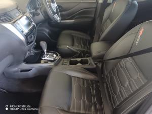 Nissan Navara 2.5DDTI PRO-4X 4X4 automatic D/C - Image 7