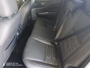 Nissan Navara 2.5DDTI PRO-4X 4X4 automatic D/C - Image 8