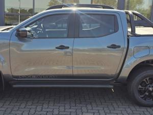 Nissan Navara 2.5DDTI Stealth automatic - Image 3