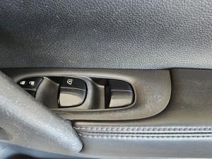 Nissan X Trail 2.5 Acenta Plus 4X4 CVT 7S - Image 16