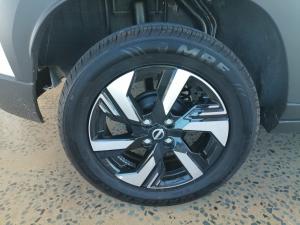Nissan Magnite 1.0T Acenta CVT - Image 17