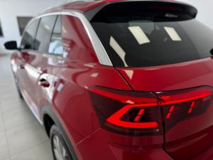 Volkswagen T-ROC 2.0 TSI Design 4MOT DSG - Image 11