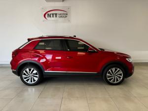 Volkswagen T-ROC 2.0 TSI Design 4MOT DSG - Image 3