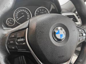 BMW 318i automatic - Image 12