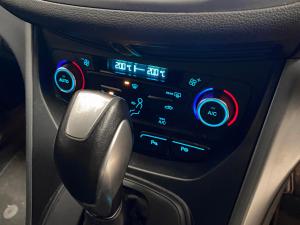 Ford Kuga 2.0 Tdci Trend AWD Powershift - Image 14