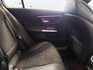 Mercedes-Benz C200 automatic - Image 16