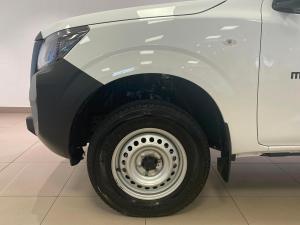 Nissan Navara 2.5DDTI SE 4X4 S/C - Image 7