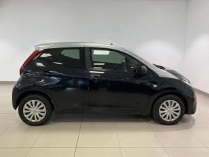Toyota Aygo 1.0X-CLUSIV - Image 3