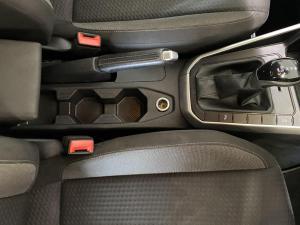 Volkswagen Polo 1.0 TSI Life DSG - Image 11