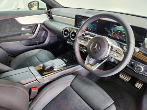 Mercedes-Benz CLA 200 automatic - Image 8