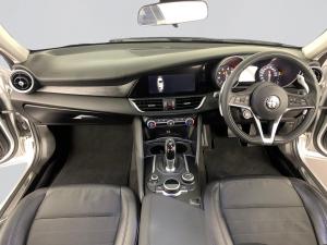 Alfa Romeo Giulia 2.0T Super - Image 20