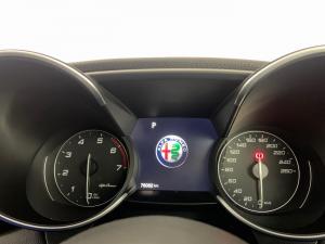 Alfa Romeo Giulia 2.0T Super - Image 7