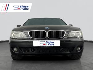 BMW 750i - Image 2