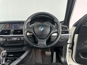 BMW X5 M50d - Image 12